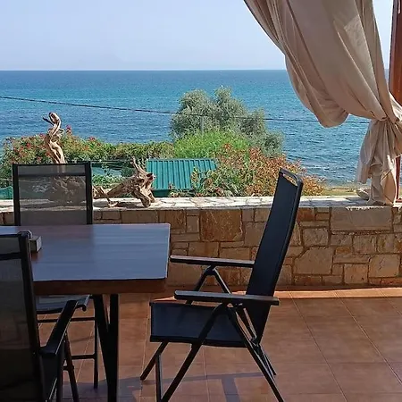 Holiday home Thalassa Front - Infinite Sea View Loutra Elevtheron