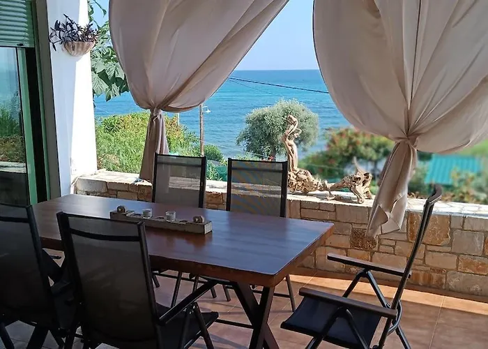 Сasa de vacaciones Thalassa Front - Infinite Sea View